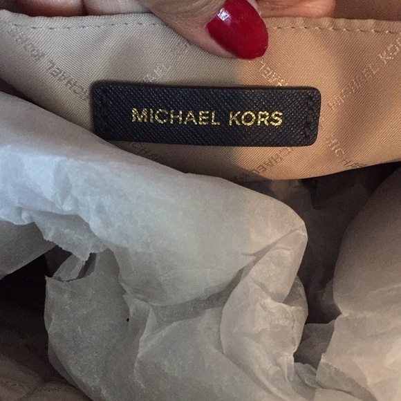 Michael Kors Karla East West Satchel Leather Navy - Picture 11 of 13